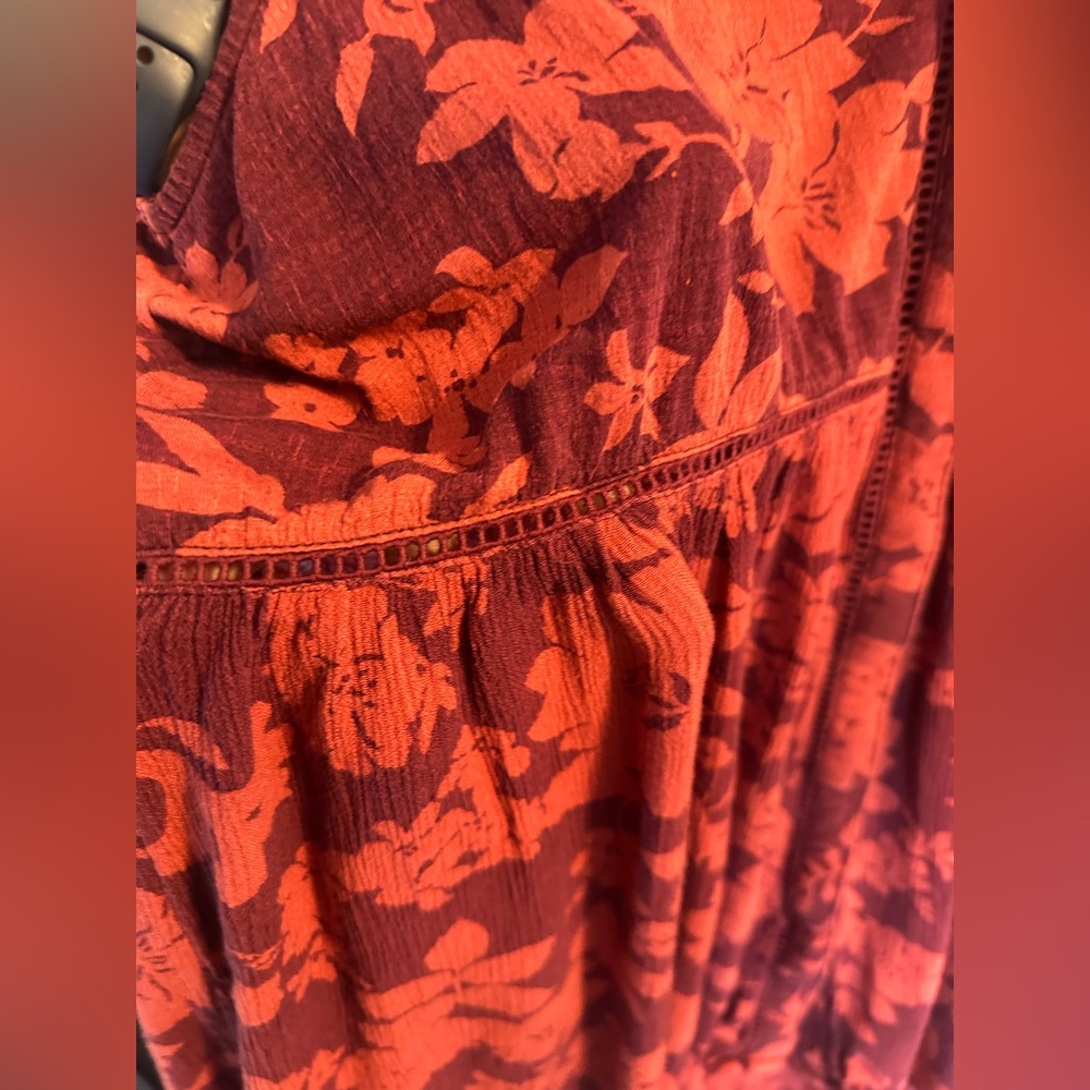Anthropologie Sleeveless Nia Tunic in Wine Floral - Picture 6 of 12